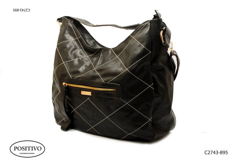 Cartera capitoneada con cierre y correa C2743