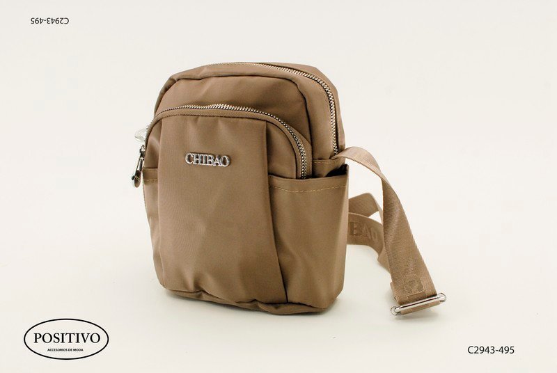 Morral con bolsillo con cierre y correa C2943
