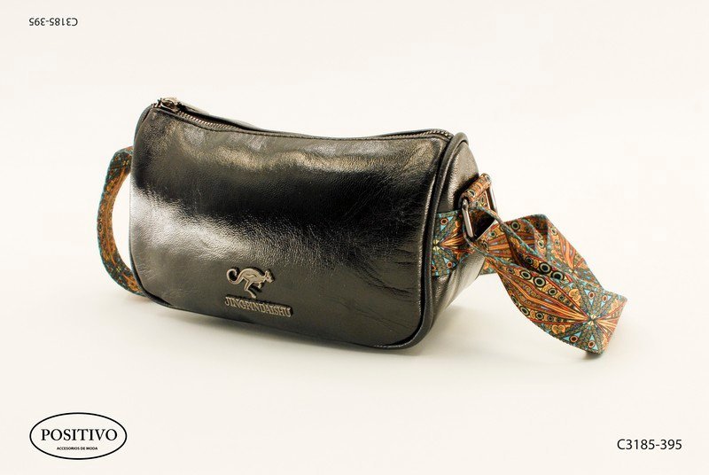 Morral con cierre y correa con diseño C3185