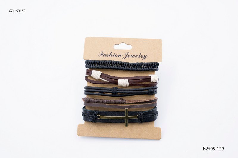 Set pulseras simil cuero B2505