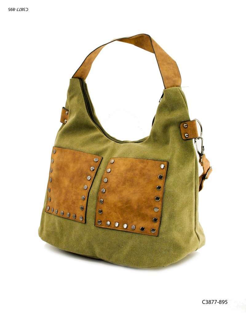 Cartera bolsillos con tachas asa y correa C3877