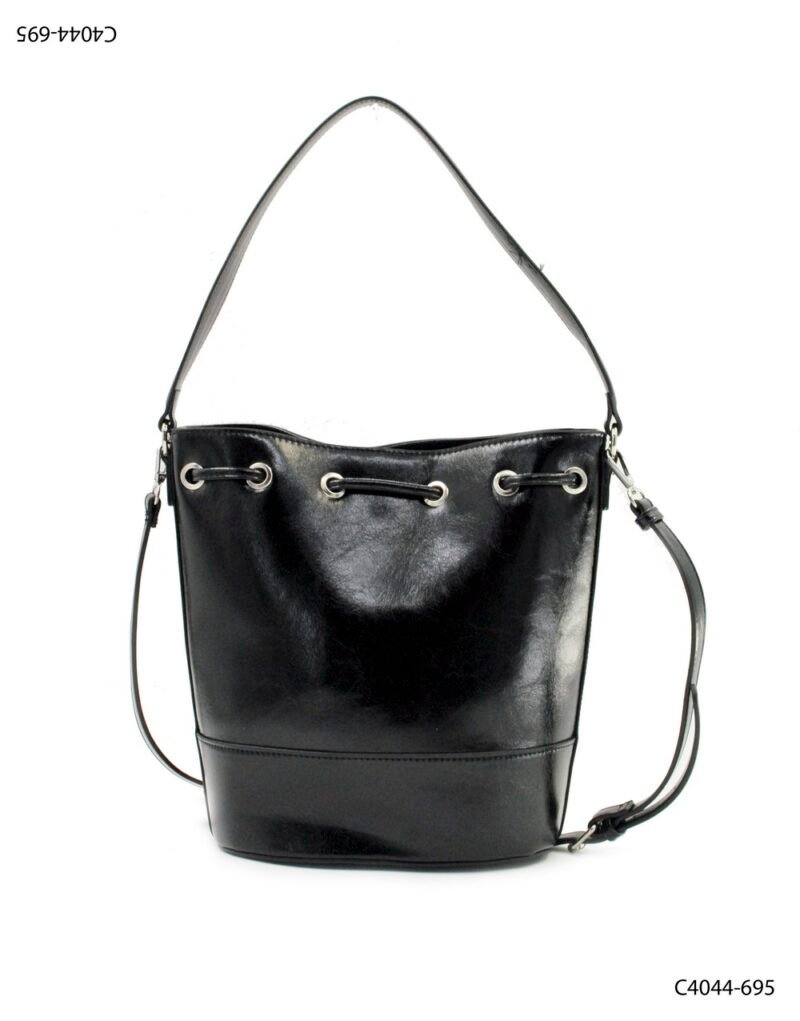 Bolso tipo bucket en cuero sintético negro C4044