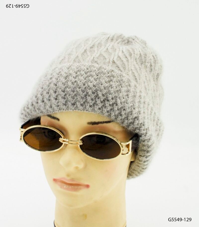 Gorro tejido con diseño acanalado G5549