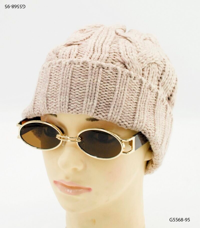 Gorro tejido con diseño acanalado y trenzado G5568