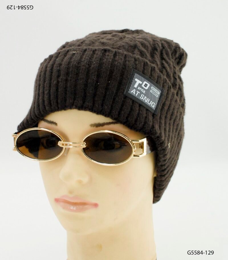 Gorro tejido con diseño acanalado con detalle de parche G5584