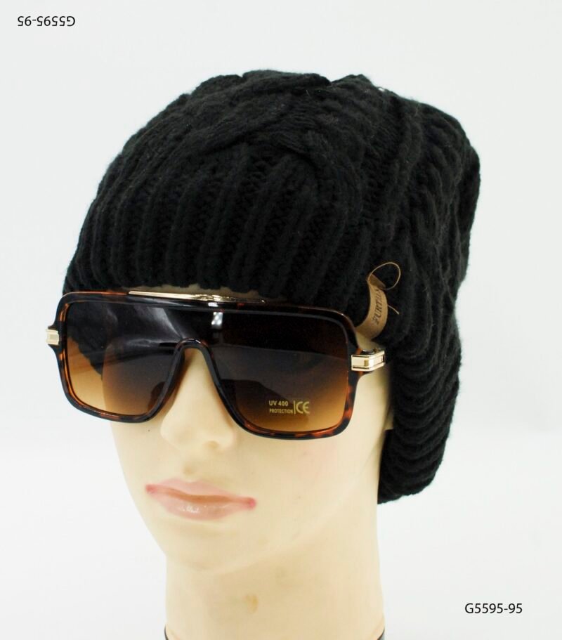 Gorro tejido con diseño acanalado y trenzado G5595