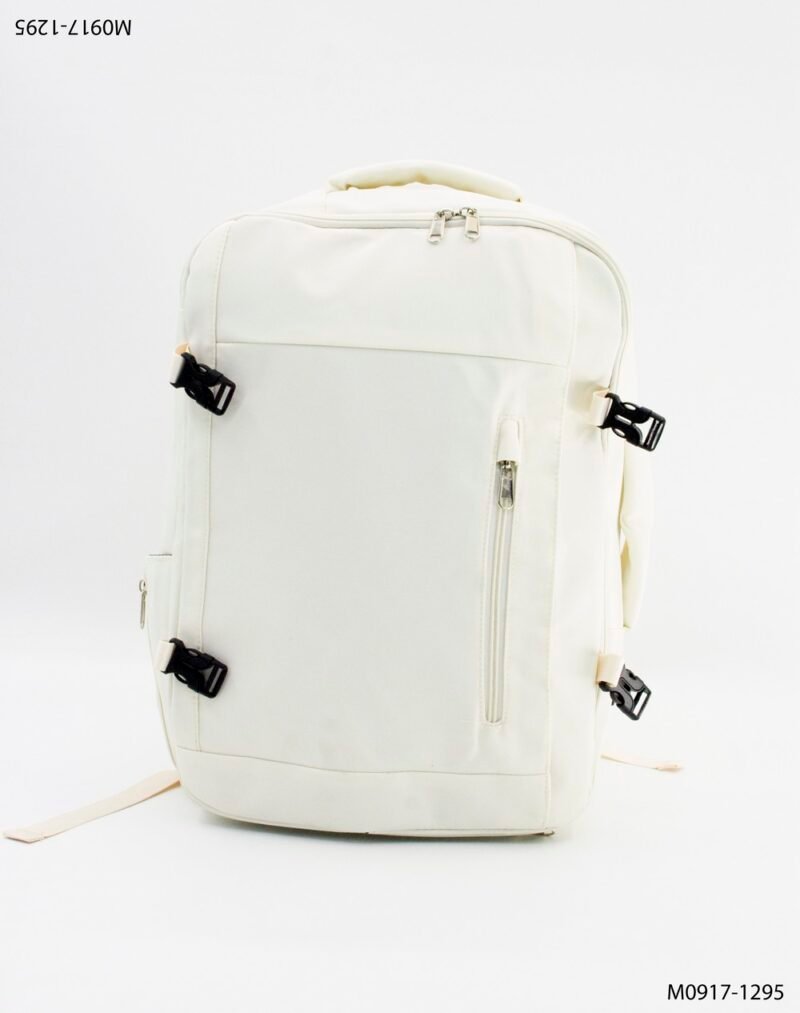 Mochila con diseño amplio y funcional M0917