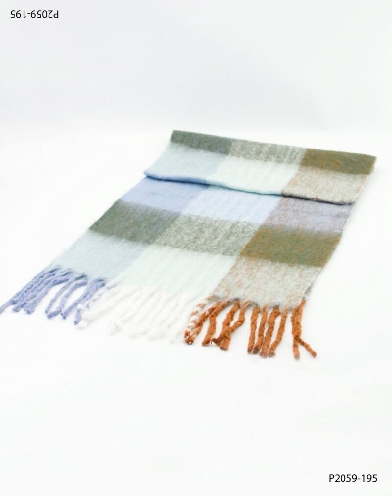 Pashmina de textura suave y acogedora, con diseño de cuadros P2059