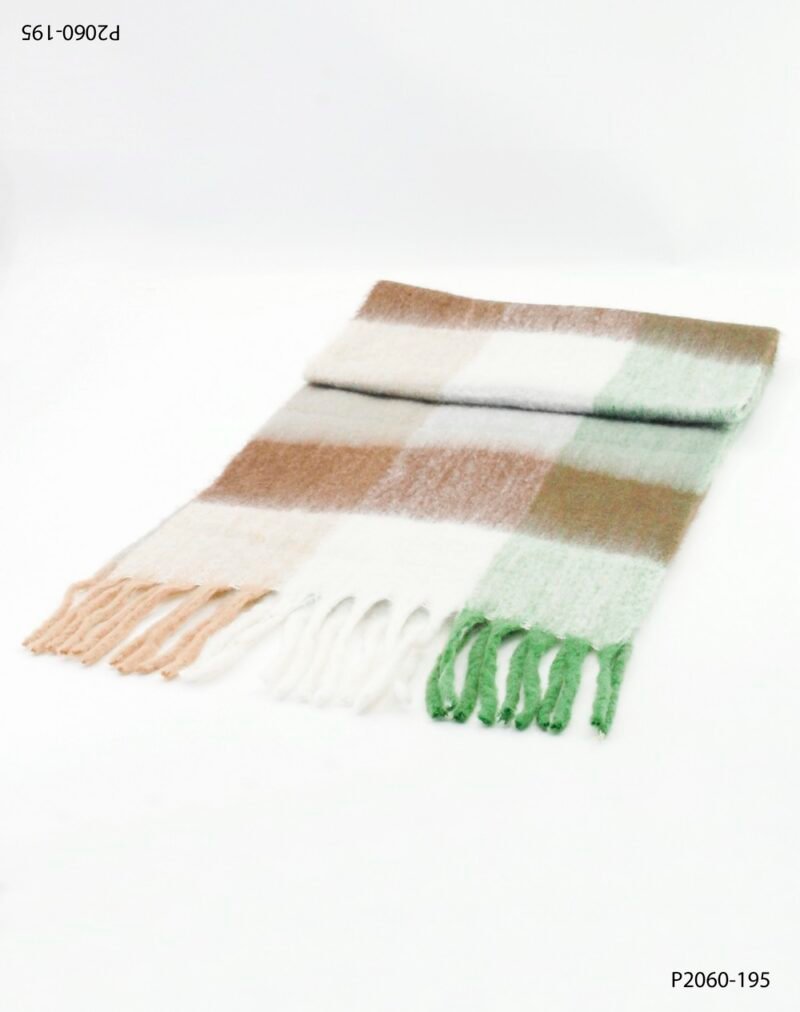 Pashmina de textura suave y acogedora, con diseño de cuadros P2060