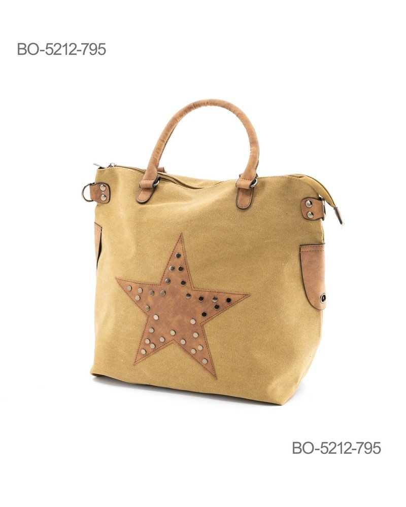 Bolso camel diseño decorativo de estrella con tachuelas metálicas BO5212