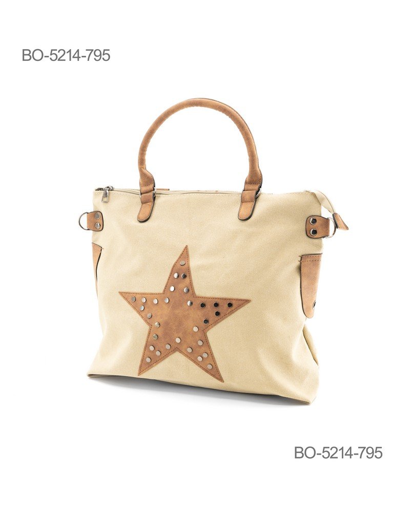 Bolso beige diseño decorativo de estrella con tachuelas metálicas BO5214