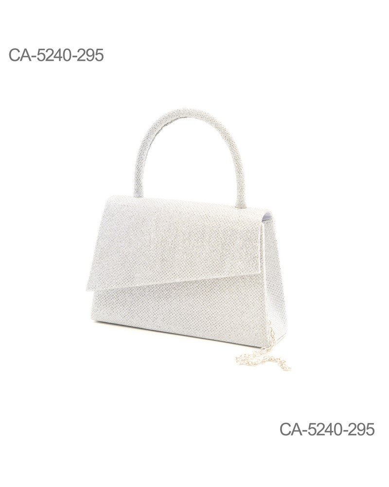 Cartera beige con diseño estructurado y textura elegante CA5240