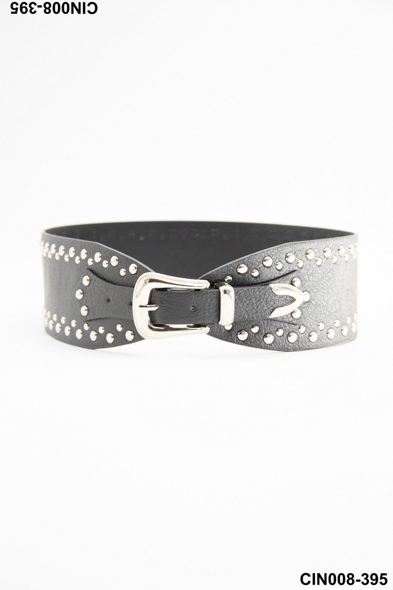 Cinturón negro con hebilla plateada y tachas decorativas CIN008