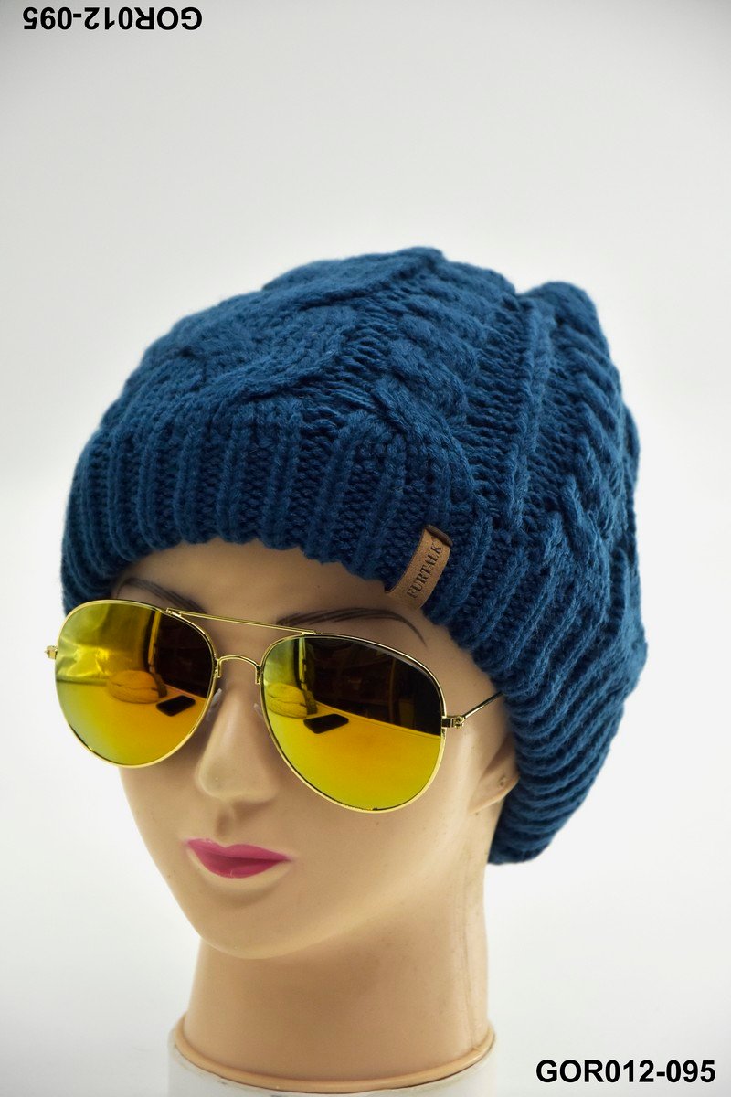Gorro tejido azul con diseño trenzado GOR012