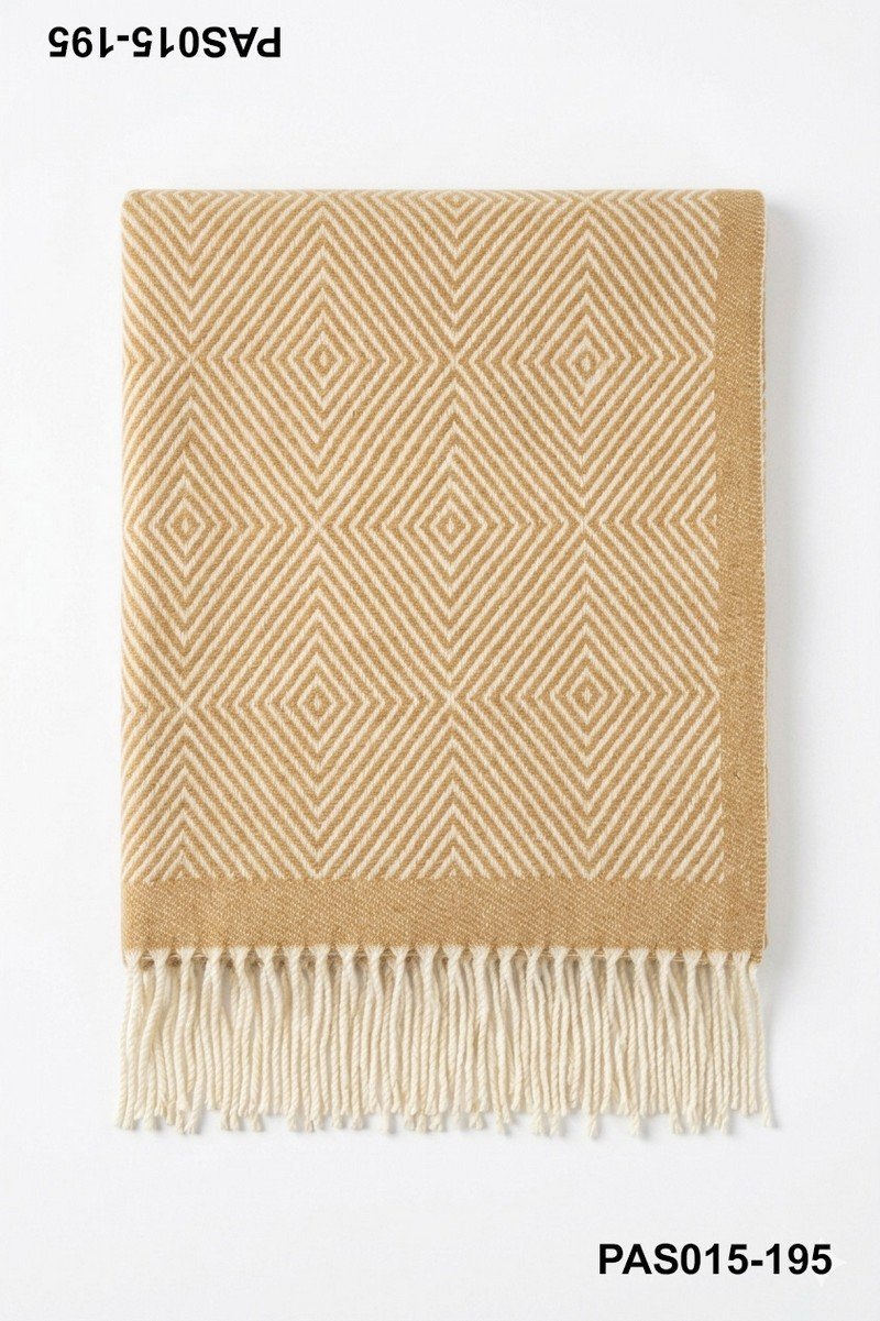 Pashmina con diseño geométrico en tonos beige y blanco con flecos PAS015