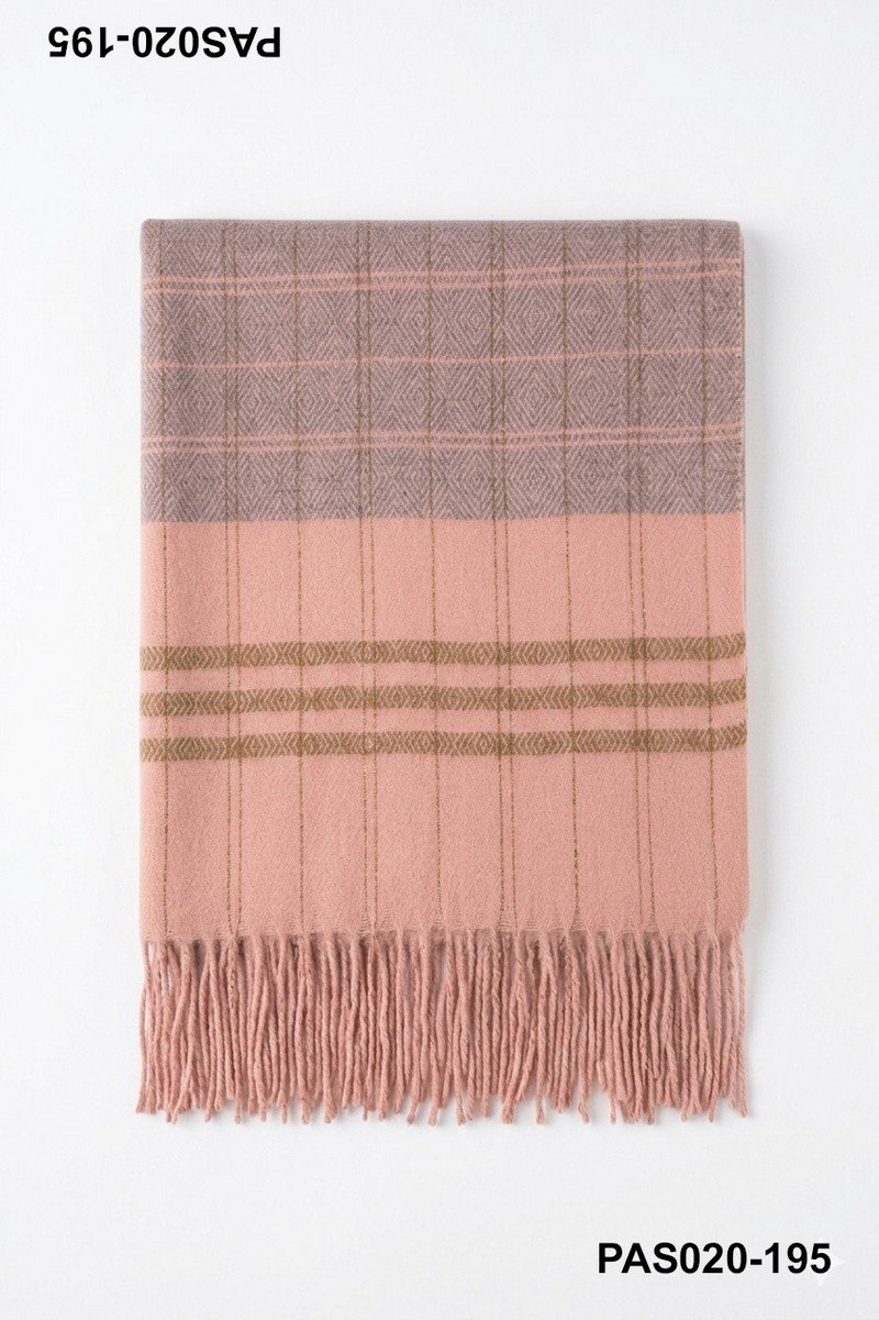 Pashmina elegante en tonos rosa con diseño a cuadros y flecos PAS020