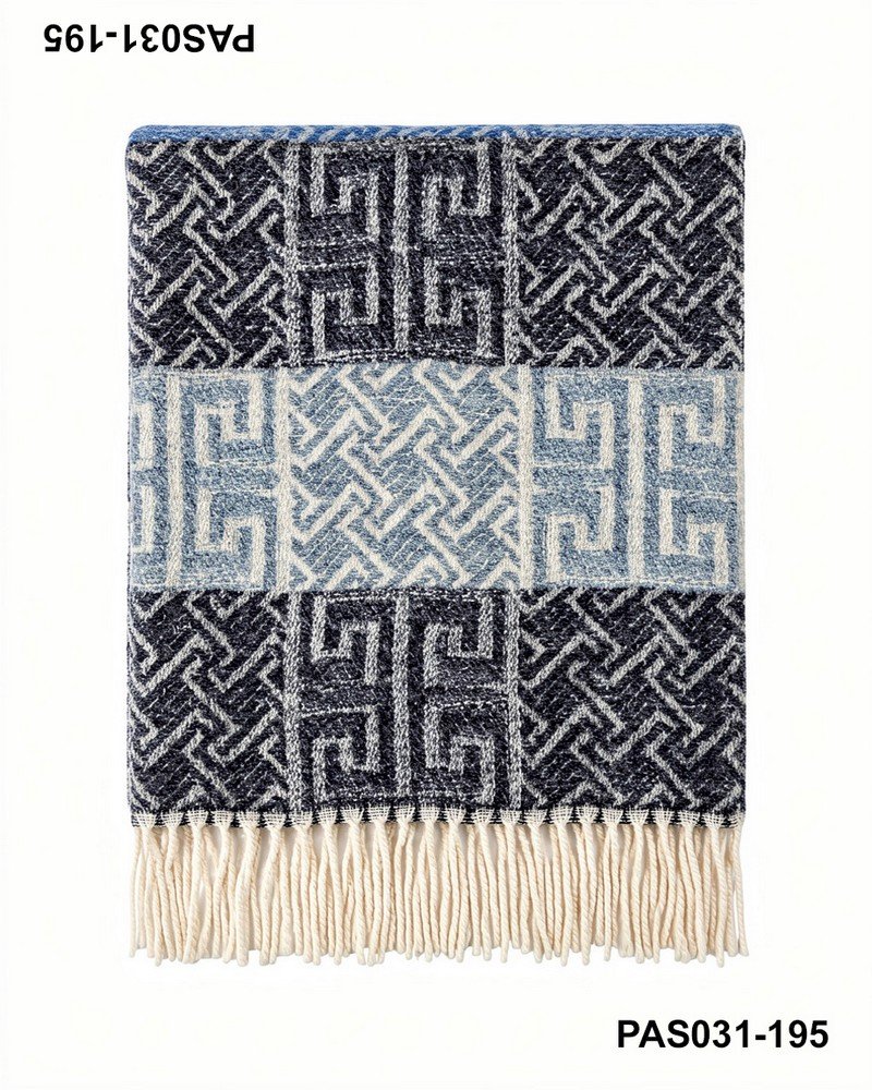 Pashmina de diseño geométrico en tonos azules con flecos PAS031