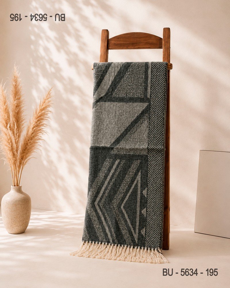 Bufanda Gris Oscuro con Patrón Moderno BU5634