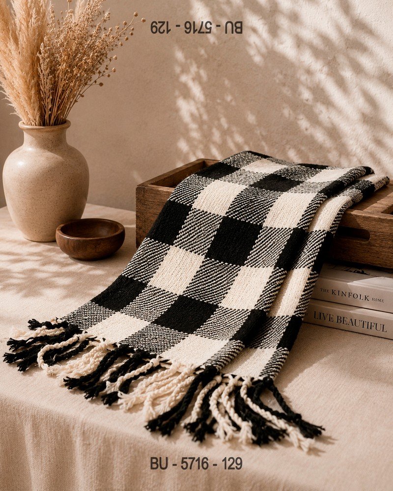 Bufanda Cuadros Negro y Crema con Flecos BU5716