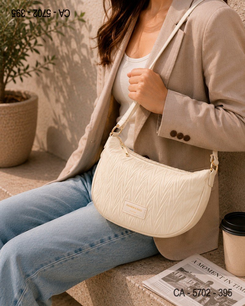 Cartera Crema Urbana Acolchada CA5702