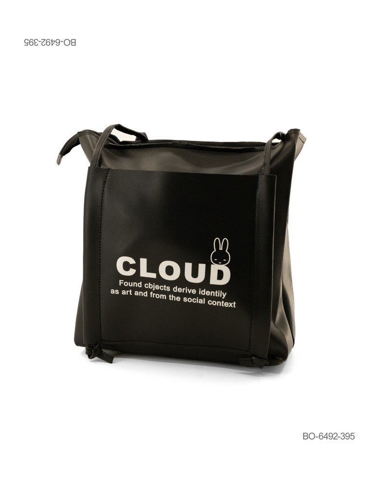 Bolso Tote en Color Negro con Estampado "Cloud" BO6492