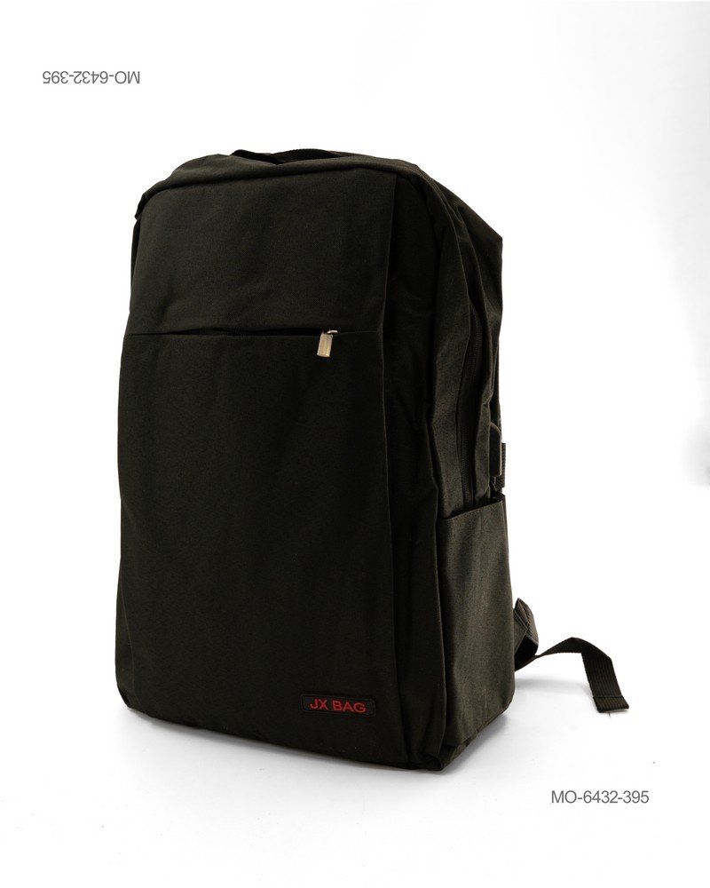 Mochila Urbana Minimalista en Color Negro con Bolsillo Frontal MO6432