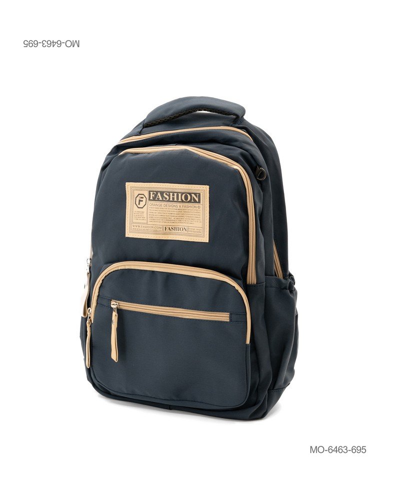 Mochila Urbana con Diseño Técnico y Parche Identificativo en Color Azul Oscuro MO6463