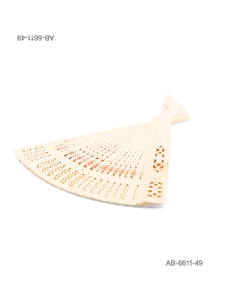 Abanico de mano de madera con diseño calado y perforaciones detalladas AB6611