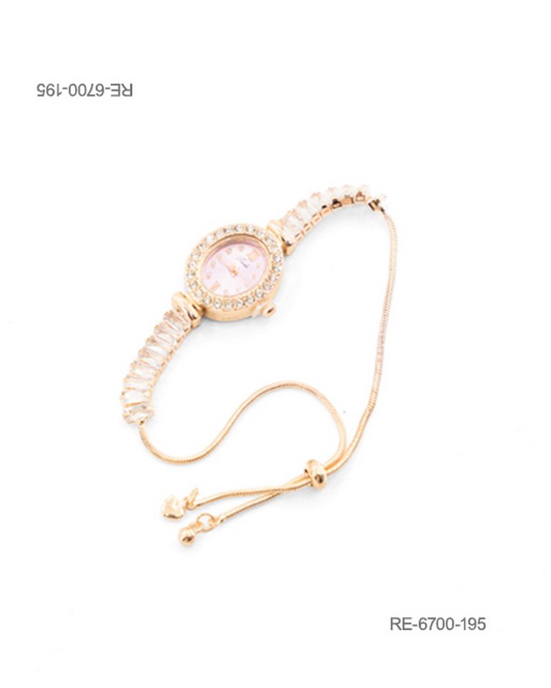 Reloj de pulsera para mujer de diseño elegante en color dorado, con caja ovalada de fondo rosado claro ornamentada con un cerco de pedrería brillante y una correa combinada con grandes cristales rectangulares y un sistema de ajuste deslizante RE6700