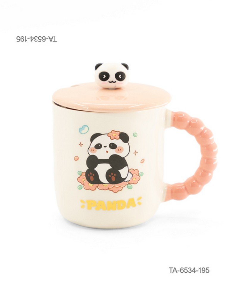 Taza o jarra de cerámica para té o café con diseño tierno de un oso panda sentado entre flores, inscripción "PANDA", mango rosa con relieve de esferas, tapa a juego con figura decorativa de panda y cuchara TA6534