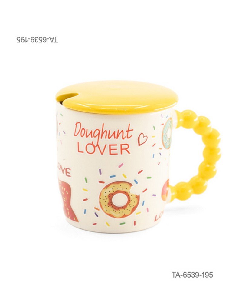 Taza o jarra de cerámica para té o café con diseño de donas, chispas de colores y la inscripción "Doughunt LOVER", mango amarillo con relieve de esferas, tapa amarilla a juego y cuchara  TA6539