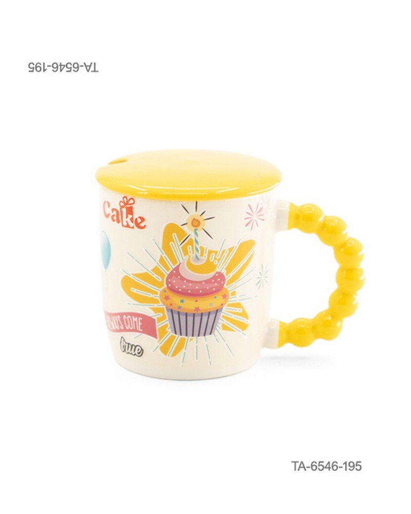 Taza o jarra de cerámica para té o café con diseño de cupcake festivo con vela, inscripción "Cake", mango amarillo con relieve de esferas, tapa amarilla a juego TA6546