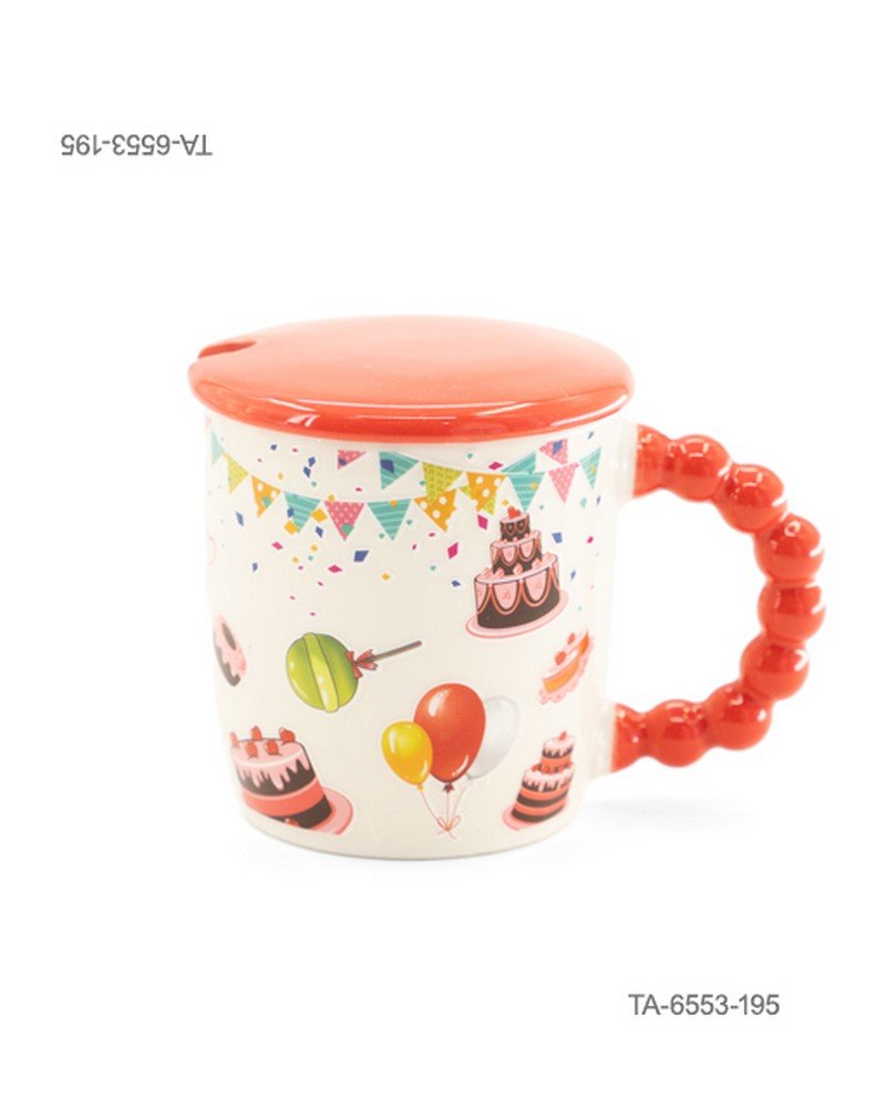 Taza o jarra de cerámica para té o café con diseño festivo de tortas, globos, piruleta y banderines, mango rojo con relieve de esferas, tapa roja a juego TA6553