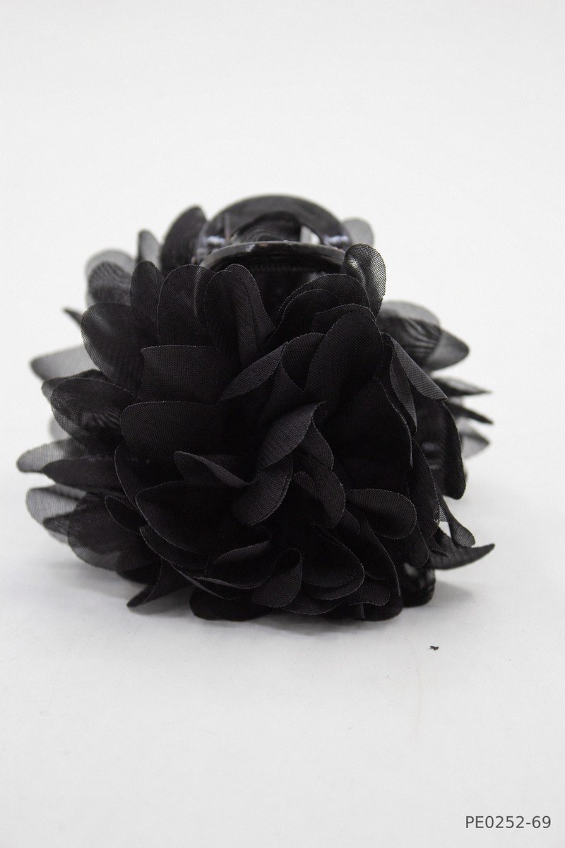 Pinza para cabello con adorno de flor grande de tela negra PE0252