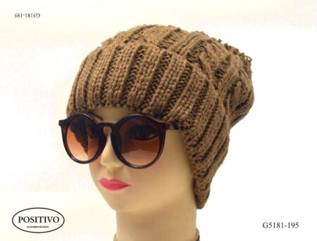 Gorro tejido con ochos g5181