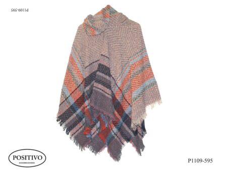 Poncho tejido con capucha p1109